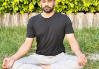 एकाग्रता बढ़ाने ने के लिए सोहम शाह कर रहे है मेडीटेशन एकाग्रता बढ़ाने ने के लिए सोहम शाह कर रहे है मेडीटेशन
