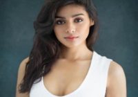 प्रणति ने अपने प्रशंसक को गीत “पुट यू योर डैम मास्क ऑन” के जरिए संदेश शेयर किया।