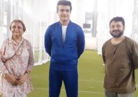 क्रिकेट दिग्गज सौरव गांगुली को ब्रांड एंडोर्समेंट के लिए शिबोप्रसाद मुखर्जी और नंदिता रॉय ने निर्देशित किया क्रिकेट दिग्गज सौरव गांगुली को ब्रांड एंडोर्समेंट के लिए शिबोप्रसाद मुखर्जी और नंदिता रॉय ने निर्देशित किया