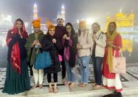 अपने शो के लिए आशीर्वाद लेने गोल्डन टेंपल पहुंचे ‘क्यों उत्थे दिल छोड़ आए’ के कलाकार अपने शो के लिए आशीर्वाद लेने गोल्डन टेंपल पहुंचे ‘क्यों उत्थे दिल छोड़ आए’ के कलाकार