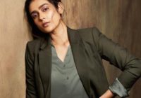 आकांक्षा सिंह की क्लैप की तारीफ कर रहे हैं बिग बी आकांक्षा सिंह की क्लैप की तारीफ कर रहे हैं बिग बी