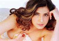 Jyoti Saxena raises the Oomph factor as she sets the internet on fire with her dreamy pictures. Check out now!