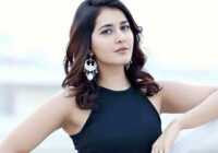 Here is why Raashii Khanna is the official prompter of co star Chay Akkineni Here is why Raashii Khanna is the official prompter of co star Chay Akkineni