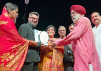 विवेक रंजन अग्निहोत्री ने प्रतिष्ठित ‘राष्ट्रीय किशोर कुमार पुरस्कार’ मिलने पर कहा- ‘मेरा दिल भारत के लोगों के लिए प्यार और कृतज्ञता से भर गया है’ विवेक रंजन अग्निहोत्री ने प्रतिष्ठित ‘राष्ट्रीय किशोर कुमार पुरस्कार’ मिलने पर कहा- ‘मेरा दिल भारत के लोगों के लिए प्यार और कृतज्ञता से भर गया है’