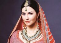 जॉर्जिया एंड्रियानी बनी दुल्हन? अपनी खूबसूरती से लगाए चार चांद जौहर बाय हाउस ऑफ डायमंड्स में सज कर जॉर्जिया एंड्रियानी बनी दुल्हन? अपनी खूबसूरती से लगाए चार चांद जौहर बाय हाउस ऑफ डायमंड्स में सज कर