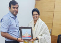 “Hockey wali sarpanch” Neeru Yadav reached Pune, participated in the program of MIT University as chief guest “Hockey wali sarpanch” Neeru Yadav reached Pune, participated in the program of MIT University as chief guest