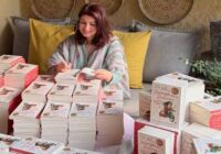 Twinkle Khanna’s Book Signing Marathon Wins Hearts of Her Readers, Fans of Mrs Funnybones Can’t Keep Calm as She Returns!