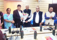 राष्ट्रीय स्तर पर डॉ. ए.के. द्विवेदी की बड़ी उपलब्धि, विश्वविद्यालय कार्यपरिषद बैठक में किया गया सम्मान