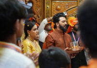 रितेश विलासराव देशमुख और जिनिलीया देशमुख ने ‘राजा शिवाजी’ की भव्य रिलीज़ से पहले भिवंडी स्थित छत्रपति शिवाजी महाराज मंदिर में लिया आशीर्वाद