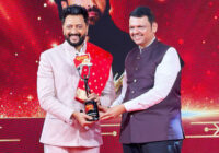 पिता विलासराव देशमुख की जयंती पर रितेश देशमुख को मिला सम्मान, महाराष्ट्र की संस्कृति को विश्वभर में पहुंचाने के लिए हुए सम्मानित