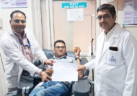 विश्व रक्तदाता दिवस पर केयर सीएचएल हॉस्पिटल में हुआ रक्तदान शिविर