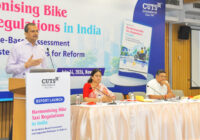 कट्स इंटरनेशनल की रिपोर्ट में आजीविका, सुरक्षा और किफायती शहरी परिवहन की रक्षा के लिए समान बाइक टैक्सी नियमों की मांग कट्स इंटरनेशनल की रिपोर्ट में आजीविका, सुरक्षा और किफायती शहरी परिवहन की रक्षा के लिए समान बाइक टैक्सी नियमों की मांग