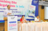 कट्स इंटरनेशनल की रिपोर्ट में आजीविका, सुरक्षा और किफायती शहरी परिवहन की रक्षा के लिए समान बाइक टैक्सी नियमों की मांग