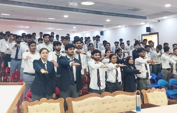 ओरिएंटल विश्वविद्यालय, इंदौर में “नशा मुक्त अभियान” का आयोजन