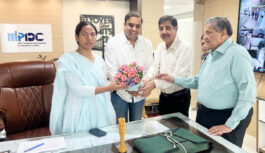 प्लास्ट पैक 2026 की तैयारियों को लेकर एमपीआईडीसी की ईडी सुश्री प्रीति यादव से मिला प्रतिनिधिमंडल प्लास्ट पैक 2026 की तैयारियों को लेकर एमपीआईडीसी की ईडी सुश्री प्रीति यादव से मिला प्रतिनिधिमंडल