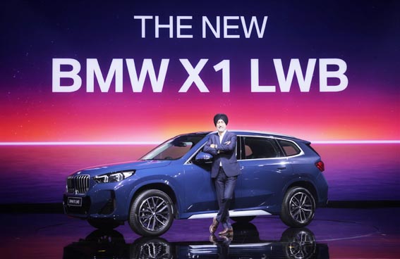 भारत में लॉन्च हुई नई BMW X1 लॉन्ग व्हीलबेस।
