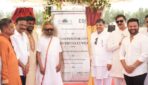 गुरुदेव श्री श्री रवि शंकर ने ईबीजी ग्रुप के इंटीग्रेटेड वेलनेस सेंटर की नींव रखी गुरुदेव श्री श्री रवि शंकर ने ईबीजी ग्रुप के इंटीग्रेटेड वेलनेस सेंटर की नींव रखी