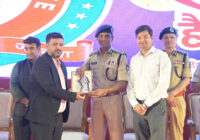 इंदौर पुलिस और एचसीजी कैंसर हॉस्पिटल की संयुक्त पहल हजारों लोगों को तंबाकू और कैंसर के प्रति किया जागरूक इंदौर पुलिस और एचसीजी कैंसर हॉस्पिटल की संयुक्त पहल हजारों लोगों को तंबाकू और कैंसर के प्रति किया जागरूक