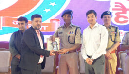 इंदौर पुलिस और एचसीजी कैंसर हॉस्पिटल की संयुक्त पहल हजारों लोगों को तंबाकू और कैंसर के प्रति किया जागरूक