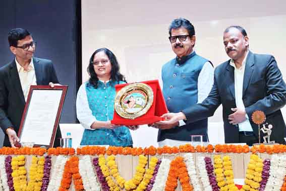 Symbiosis University of Applied Sciences, Indore, Felicitates Dr. Swati Mujumdar on Her Appointment as Chancellor