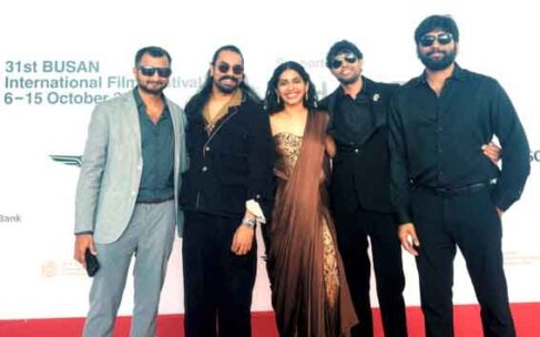 सेल्वी’ का बुसान फिल्म फेस्टिवल में शानदार वर्ल्ड प्रीमियर, थिएटर हुआ हाउसफुल, अगली स्क्रीनिंग्स के टिकट भी फटाफट सोल्ड आउट!